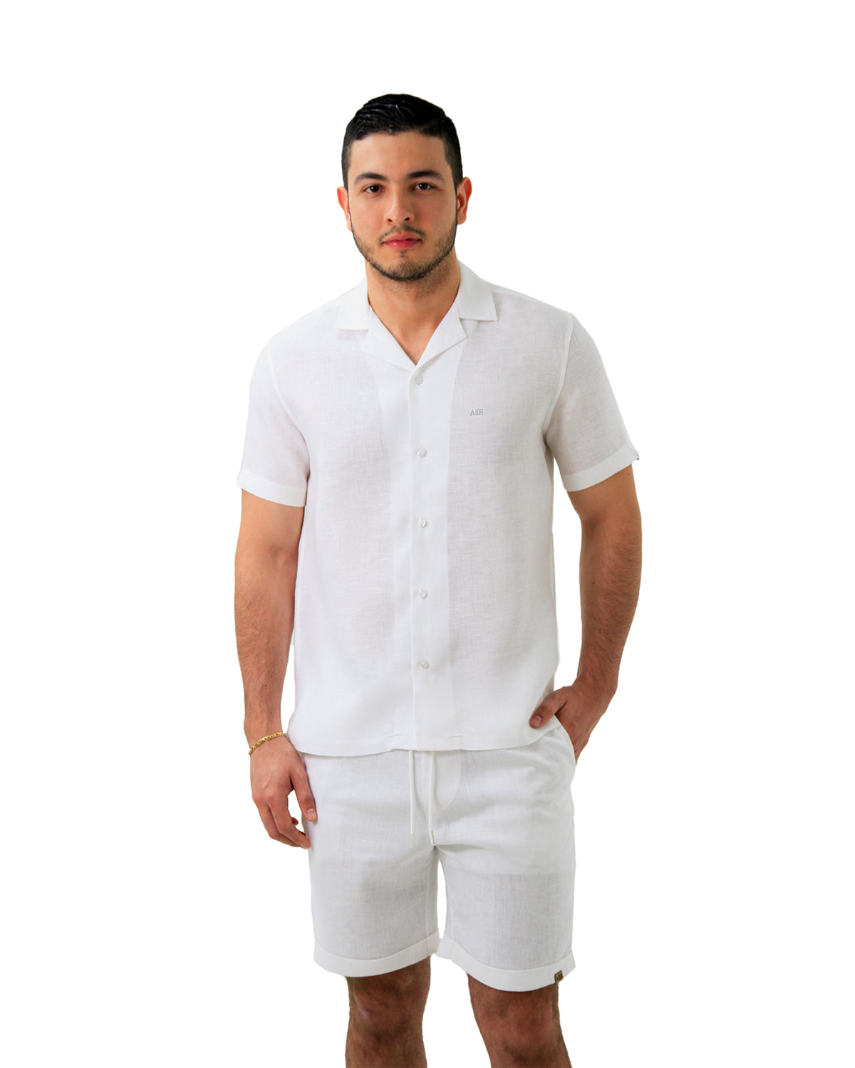 Short-sleeved linen shirt